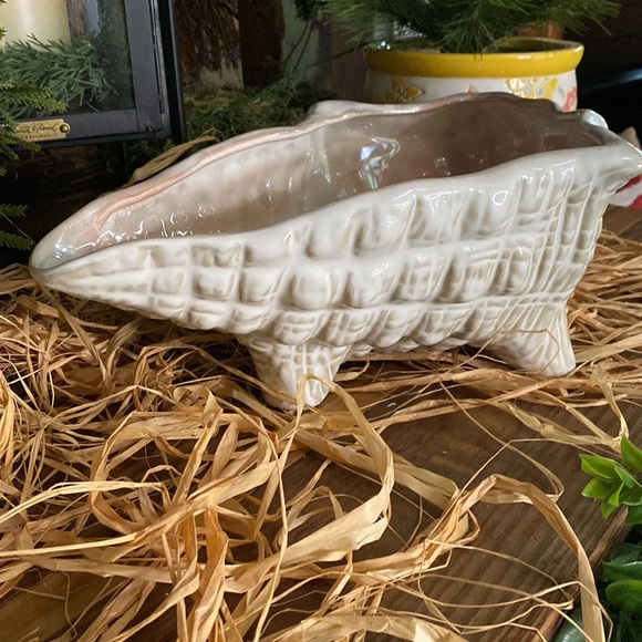 Pottery Barn Enchantment Under the Sea Pearlescent Glazed Conch Shell Bowl 🐚 - Picture 6 of 17